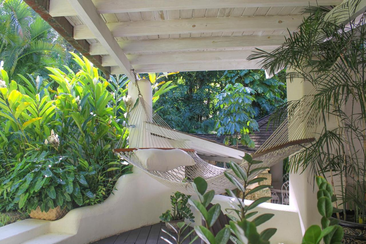 Landmark House & Cottage Saint James Bagian luar foto