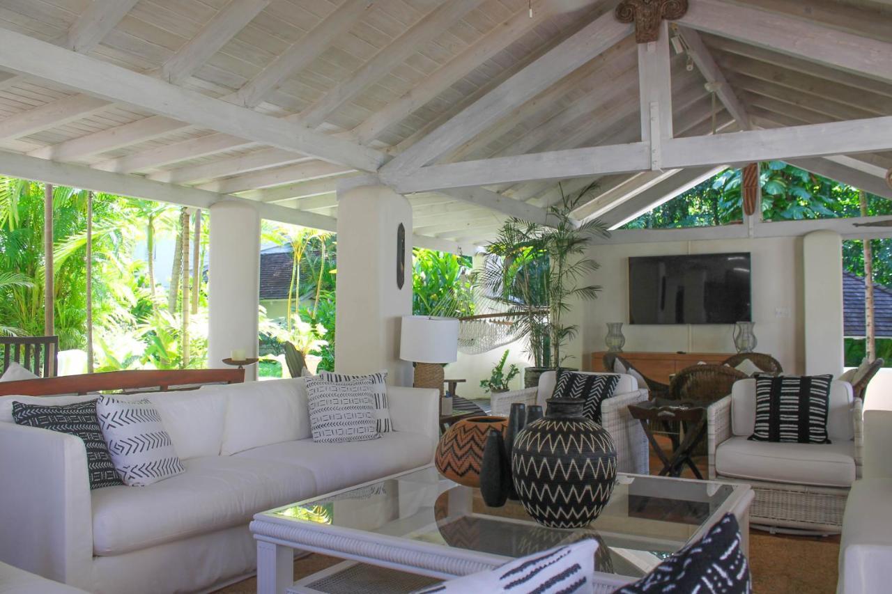 Landmark House & Cottage Saint James Bagian luar foto